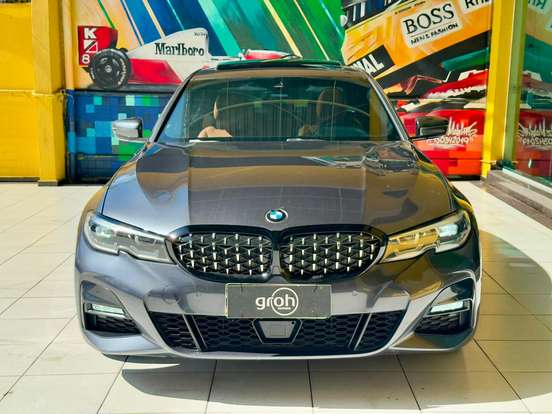 BMW-320i-2020