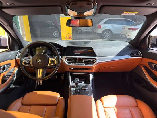 BMW-320i-2.0 16V TURBO GASOLINA M SPORT AUTOMÁTICO BMW-320i-2020