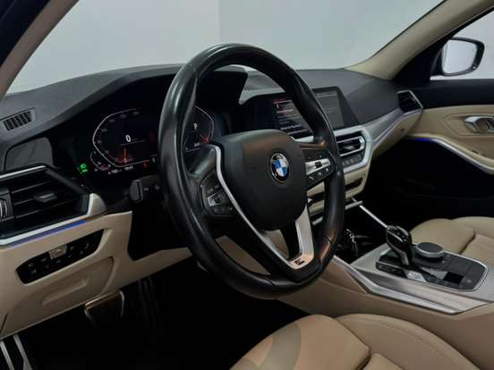 BMW-320i-2.0 16V TURBO GASOLINA SPORT AUTOMÁTICO BMW-320i-2019