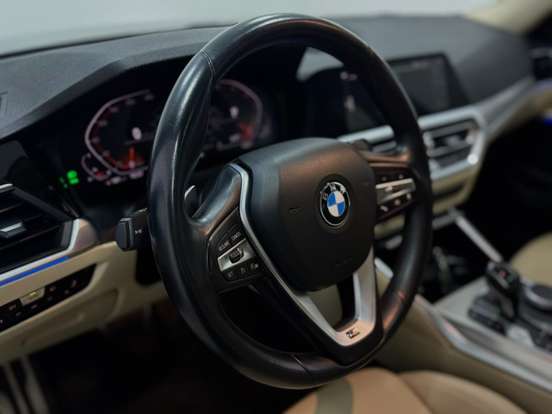 BMW-320i-2.0 16V TURBO GASOLINA SPORT AUTOMÁTICO BMW-320i-2019