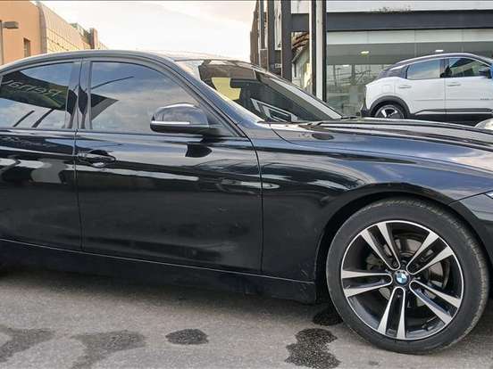 BMW-320i-2.0 SPORT 16V TURBO ACTIVE FLEX 4P AUTOMÁTICO BMW-320i-2018