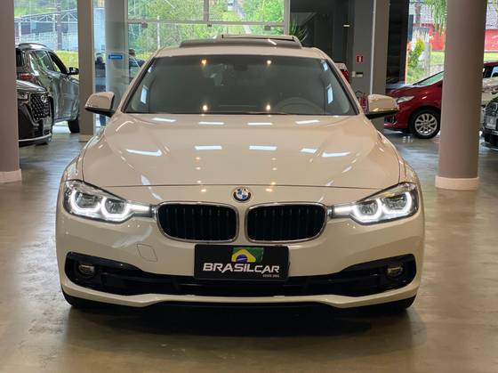 BMW 320i 2.0 SPORT GP 16V TURBO ACTIVE FLEX 4P AUTOMÁTICO