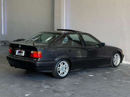 BMW-325i-2.5 SEDAN 24V GASOLINA 4P AUTOMÁTICO BMW-325i-1993