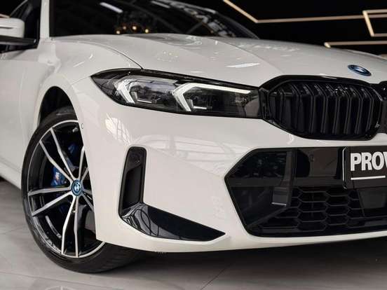 BMW-330e-2.0 16V TURBO HÍBRIDO M SPORT AUTOMÁTICO BMW-330e-2024