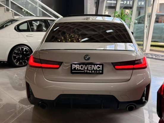 BMW-330e-2.0 16V TURBO HÍBRIDO M SPORT AUTOMÁTICO BMW-330e-2024