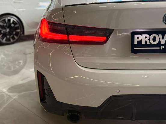 BMW-330e-2.0 16V TURBO HÍBRIDO M SPORT AUTOMÁTICO BMW-330e-2024
