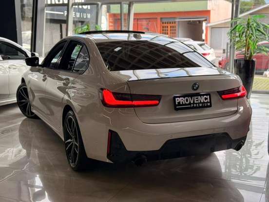 BMW-330e-2.0 16V TURBO HÍBRIDO M SPORT AUTOMÁTICO BMW-330e-2024