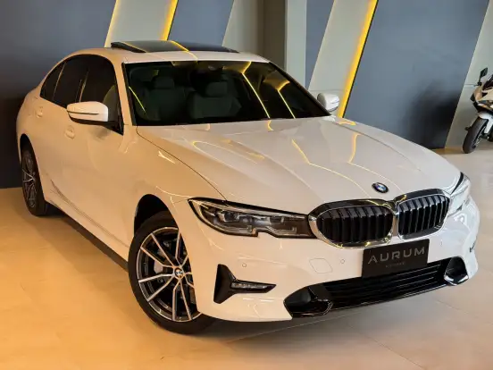 BMW-330i-2020