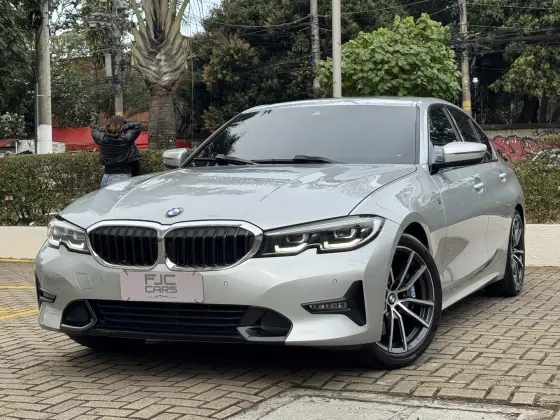 BMW 330i 2.0 16V TURBO GASOLINA SPORT AUTOMÁTICO