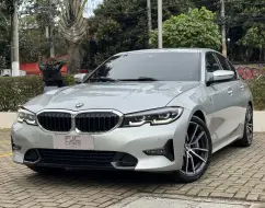 BMW 330i 2.0 16V TURBO GASOLINA SPORT AUTOMÁTICO BMW 330i 2.0 16V TURBO GASOLINA SPORT AUTOMÁTICO