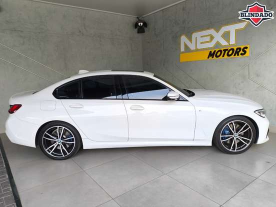 BMW-330i-2019