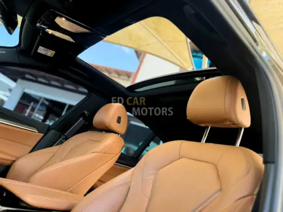 BMW-530e-2020
