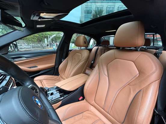 BMW-530e-2.0 16V TWINPOWER HÍBRIDO M SPORT AUTOMÁTICO BMW-530e-2023