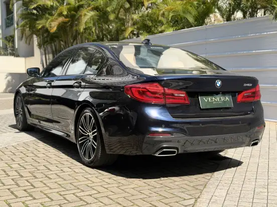 BMW-540i-3.0 24V TURBO GASOLINA M SPORT AUTOMÁTICO BMW-540i-2018