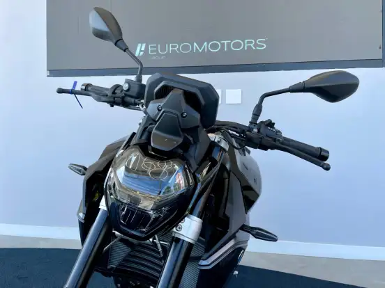 BMW-F 900 R SPORT PLUS BMW-F 900 R SPORT PLUS-2025