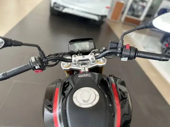 BMW-G 310 R BMW-G 310 R-2024