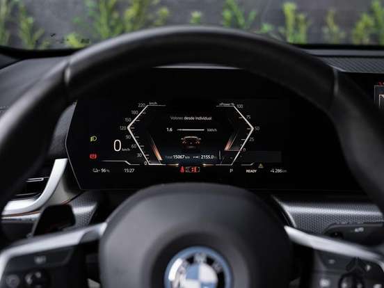 BMW-iX2-2025