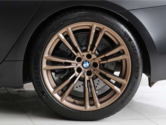 BMW-M5-2019
