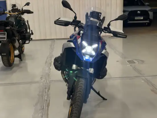 BMW-R 1300 GS TROPHY BMW-R 1300 GS TROPHY-2024