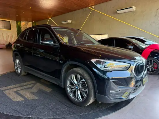 BMW-X1-2.0 16V TURBO ACTIVEFLEX SDRIVE20I 4P AUTOMÁTICO BMW-X1-2020