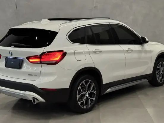 BMW-X1-2.0 16V TURBO ACTIVEFLEX SDRIVE20I X-LINE 4P AUTOMÁTICO BMW-X1-2021