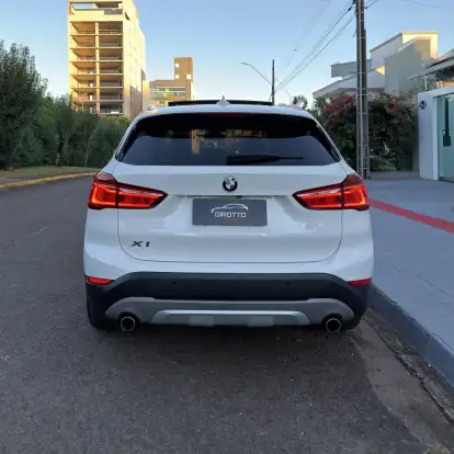 BMW-X1-2.0 16V TURBO ACTIVEFLEX SDRIVE20I X-LINE 4P AUTOMÁTICO BMW-X1-2019