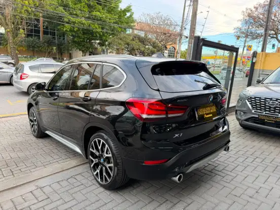 BMW-X1-2.0 16V TURBO ACTIVEFLEX SDRIVE20I X-LINE PLUS 4P AUTOMÁTICO BMW-X1-2022