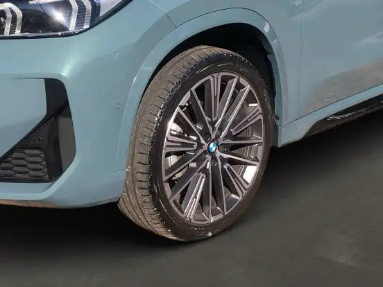 BMW-X1-2024