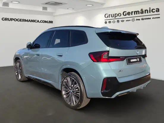 BMW-X1-2024