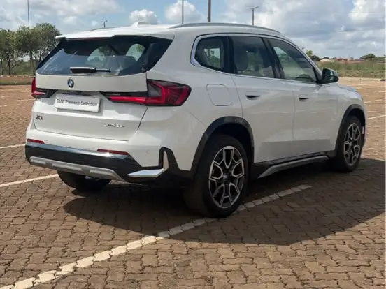 BMW-X1-2.0 16V TURBO GASOLINA SDRIVE20I X-LINE STEPTRONIC BMW-X1-2024