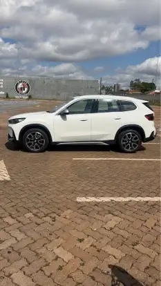 BMW-X1-2024