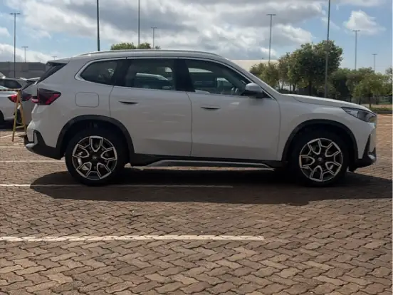 BMW-X1-2.0 16V TURBO GASOLINA SDRIVE20I X-LINE STEPTRONIC BMW-X1-2024