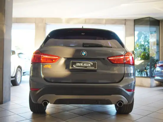 BMW-X1-2.0 16V TURBO GASOLINA XDRIVE25I SPORT 4P AUTOMÁTICO BMW-X1-2016