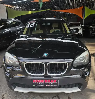 BMW-X1-2011