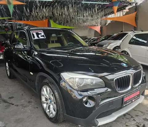 BMW-X1-2011