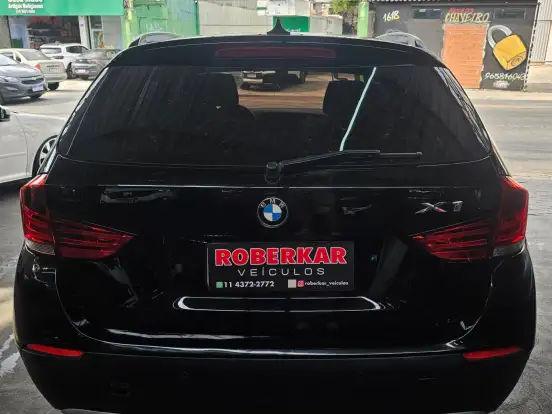 BMW-X1-2.0 18I S-DRIVE 4X2 16V GASOLINA 4P AUTOMÁTICO BMW-X1-2011
