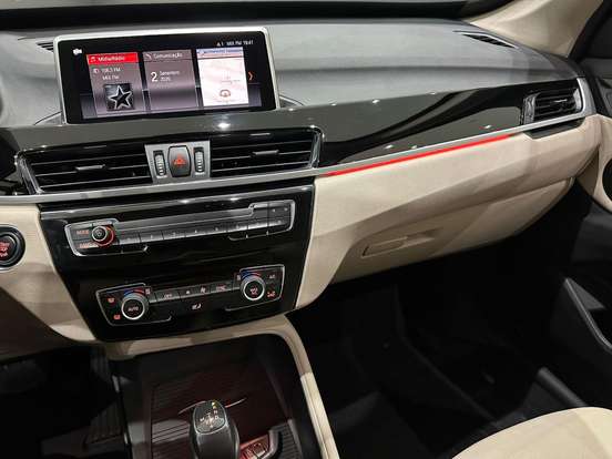 BMW-X1-2.0 16V TURBO ACTIVEFLEX SDRIVE20I GP 4P AUTOMÁTICO BMW-X1-2022