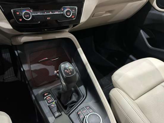 BMW-X1-2022