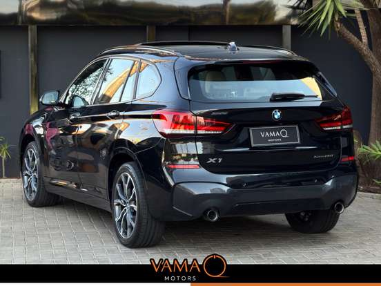 BMW-X1-2022