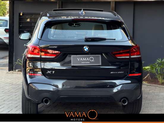 BMW-X1-2022