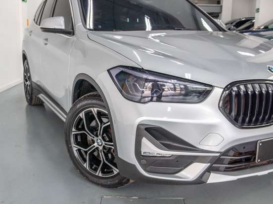 BMW-X1-2.0 16V TURBO ACTIVEFLEX SDRIVE20I X-LINE 4P AUTOMÁTICO BMW-X1-2021