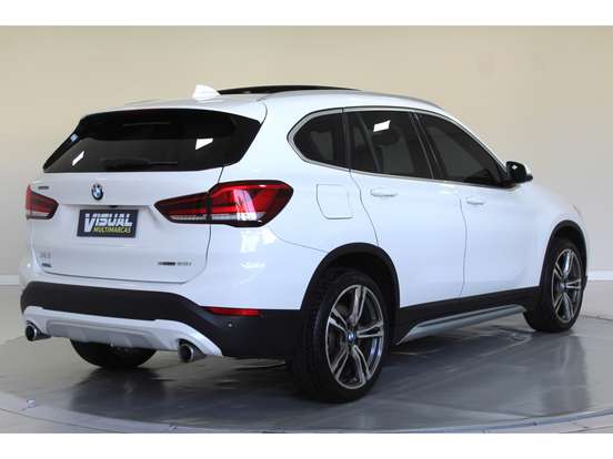 BMW-X1-2.0 16V TURBO ACTIVEFLEX SDRIVE20I X-LINE 4P AUTOMÁTICO BMW-X1-2020