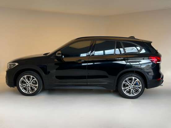 BMW-X1-2.0 16V TURBO ACTIVEFLEX SDRIVE20I X-LINE 4P AUTOMÁTICO BMW-X1-2020