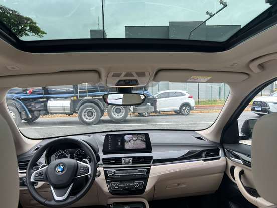 BMW-X1-2021