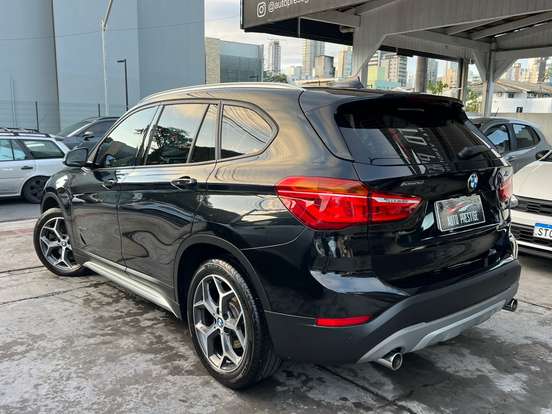 BMW-X1-2017