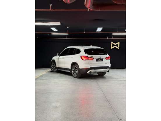 BMW-X1-2.0 16V TURBO ACTIVEFLEX SDRIVE20I X-LINE PLUS 4P AUTOMÁTICO BMW-X1-2022