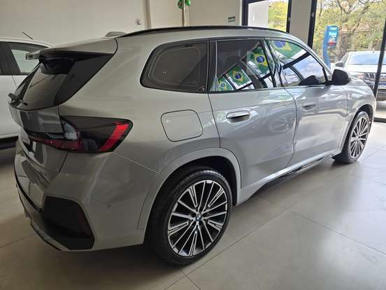 BMW-X1-2.0 16V TURBO GASOLINA SDRIVE20I M SPORT STEPTRONIC BMW-X1-2024