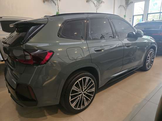 BMW-X1-2.0 16V TURBO GASOLINA SDRIVE20I M SPORT STEPTRONIC BMW-X1-2023