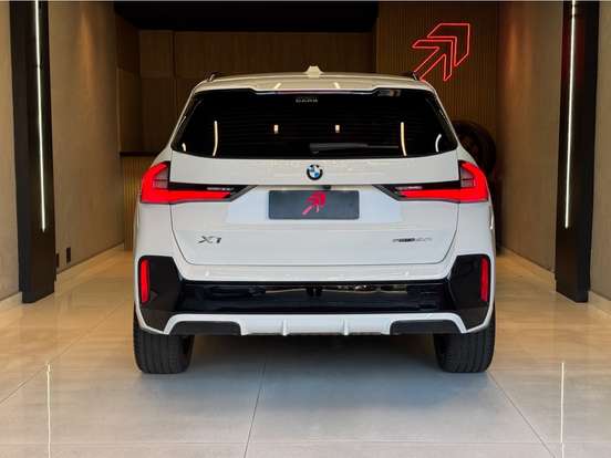 BMW-X1-2025
