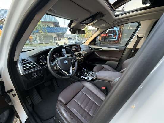 BMW-X3-2022